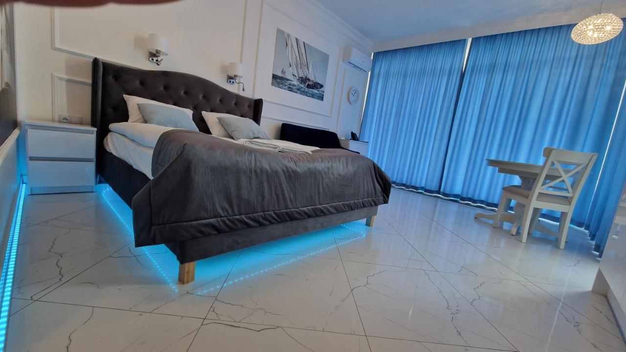 Astra Apartament Porta Mare Дзивновек Екстериор снимка
