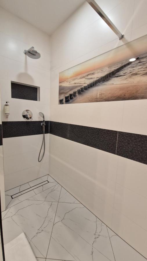 Astra Apartament Porta Mare Дзивновек Екстериор снимка